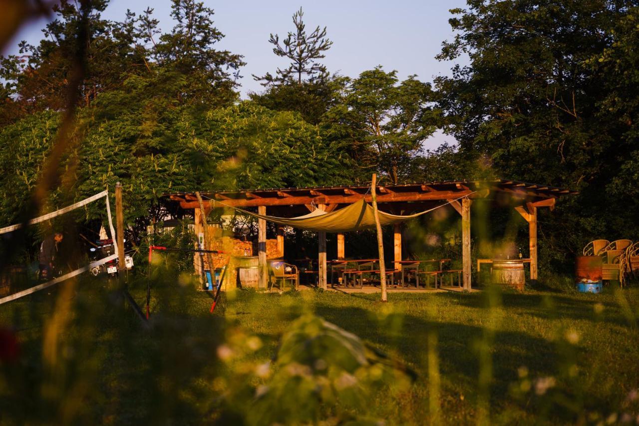 Hotel Camping @ Nogometni Golf Lublana Zewnętrze zdjęcie