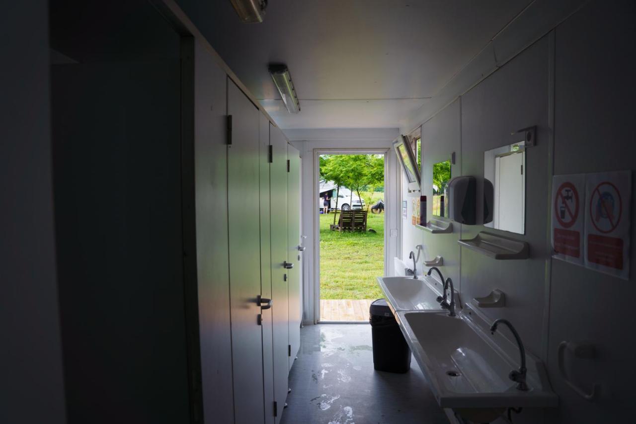 Hotel Camping @ Nogometni Golf Lublana Zewnętrze zdjęcie